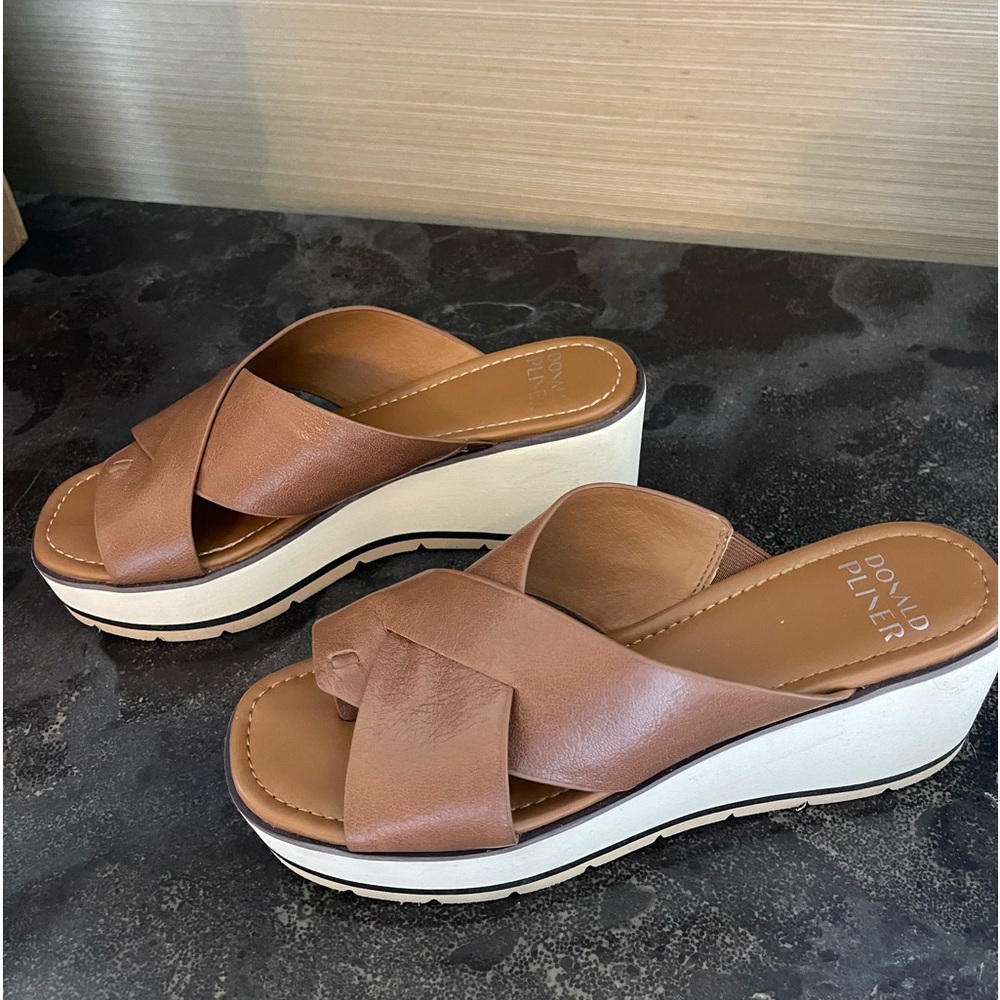 Donald Pliner wedge slides - 8.5